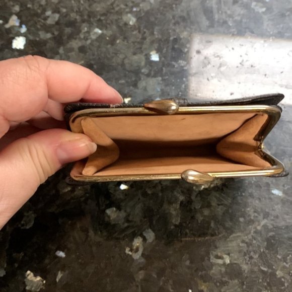 Vintage Kiss Lock Billfold Wallet - Picture 4 of 7